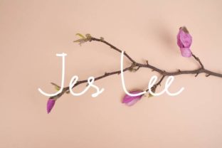 Jes Lee: A Handwritten Font for Modern Editorial Design